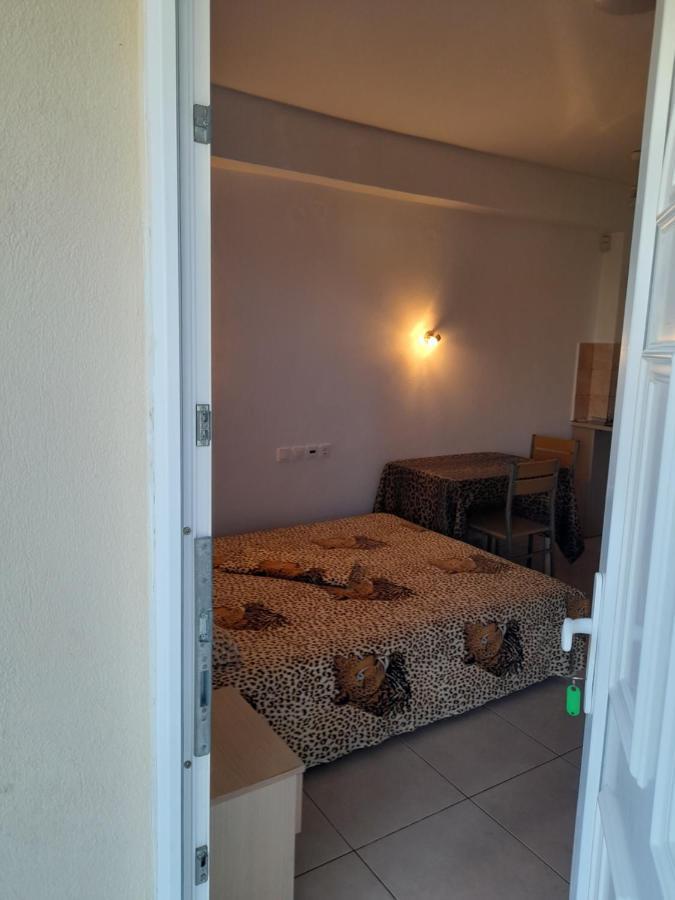 Villa Leopard Stavros  Exteriör bild