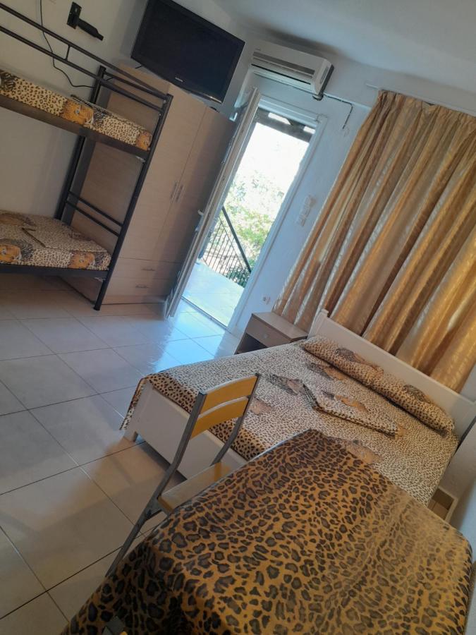 Villa Leopard Stavros  Exteriör bild